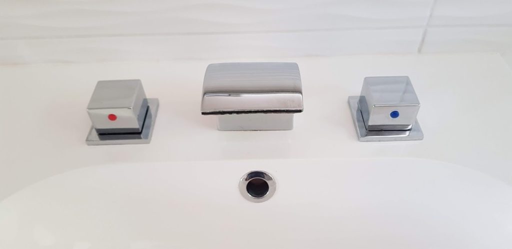 Csaptelep vízkőtlenítése - cseppmentes ragyogás a fürdőszobában 5 vizkooldas9